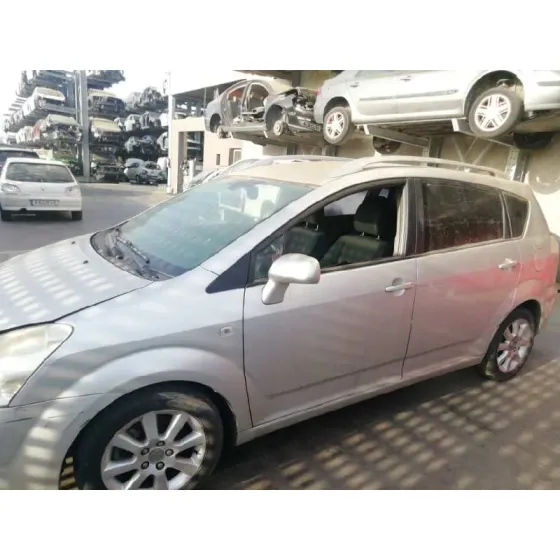 TOYOTA COROLLA VERSO (R1) '2006 2.2 D-4D LUNA GRIS