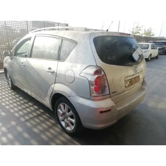 TOYOTA COROLLA VERSO (R1) '2006 2.2 D-4D LUNA GRIS