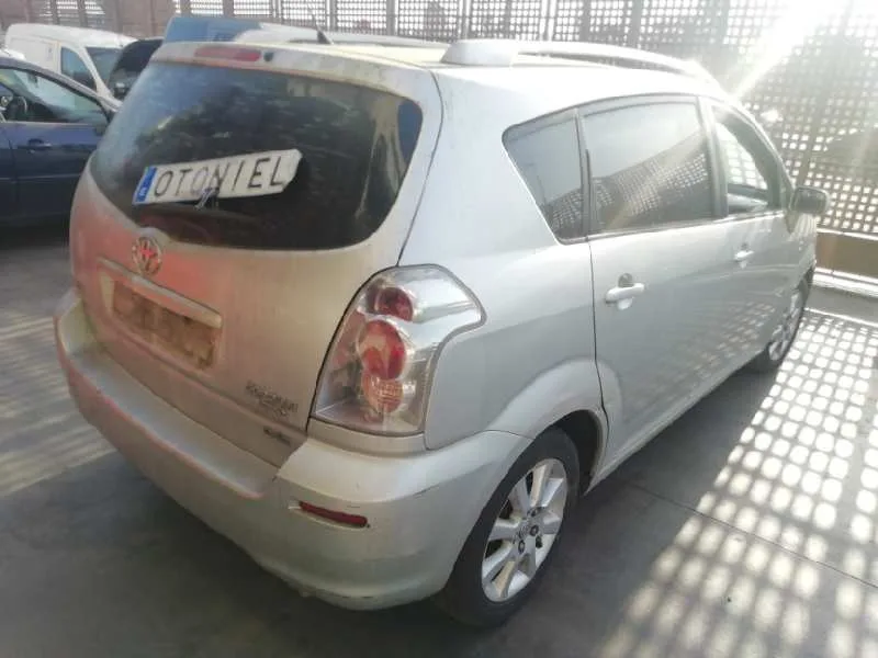 TOYOTA COROLLA VERSO (R1) '2006 2.2 D-4D LUNA GRIS