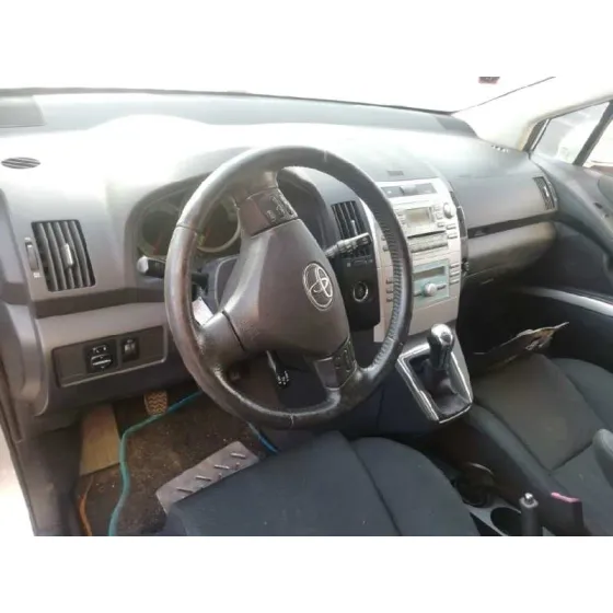 TOYOTA COROLLA VERSO (R1) '2006 2.2 D-4D LUNA GRIS
