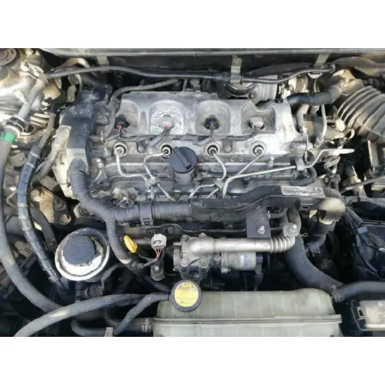 TOYOTA COROLLA VERSO (R1) '2006 2.2 D-4D LUNA GRIS