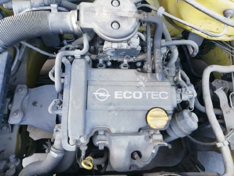 OPEL CORSA C OPEL CORSA C '2001 1.0 12V CAT (Z 10 XE / LW3) AMARILLO 2000