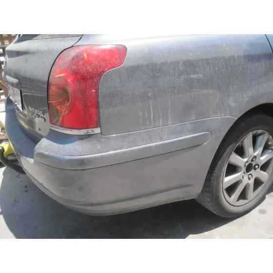 TOYOTA AVENSIS BERLINA (T25) '2005 2.2 D-4D CLEAN POWER EXECUTIVE BERLINA (5-PTAS.) GRIS