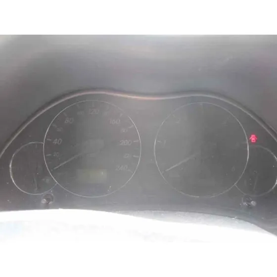 TOYOTA AVENSIS BERLINA (T25) '2005 2.2 D-4D CLEAN POWER EXECUTIVE BERLINA (5-PTAS.) GRIS