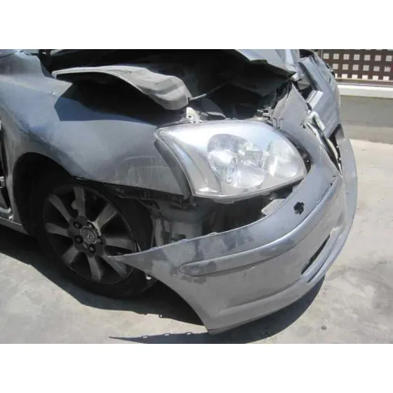 TOYOTA AVENSIS BERLINA (T25) '2005 2.2 D-4D CLEAN POWER EXECUTIVE BERLINA (5-PTAS.) GRIS