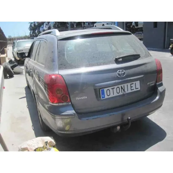 TOYOTA AVENSIS BERLINA (T25) '2005 2.2 D-4D CLEAN POWER EXECUTIVE BERLINA (5-PTAS.) GRIS