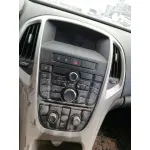 OPEL ASTRA J LIM. OPEL ASTRA J LIM. '2010 1.6 16V CAT PLATA 2009