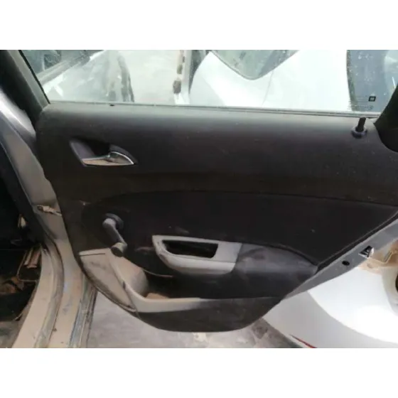 OPEL ASTRA J LIM. '2010 1.6 16V CAT PLATA