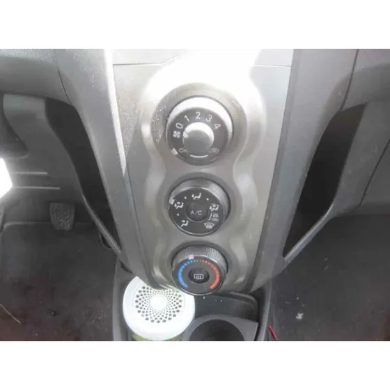 TOYOTA YARIS '2009 1.4 TURBODIESEL CAT PLATA