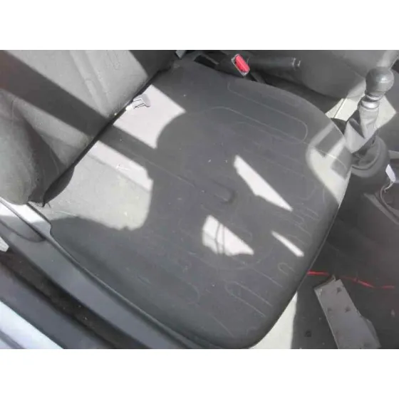 TOYOTA YARIS '2009 1.4 TURBODIESEL CAT PLATA