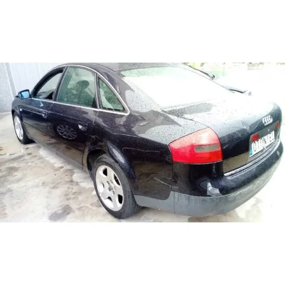 AUDI A6 BERLINA (4B2) '2000 2.5 TDI AZUL/CALCINADO