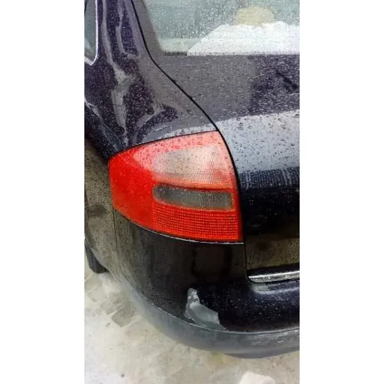 AUDI A6 BERLINA (4B2) '2000 2.5 TDI AZUL/CALCINADO