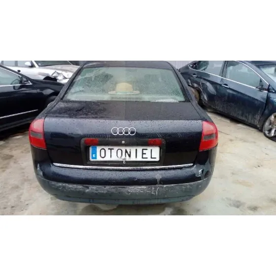 AUDI A6 BERLINA (4B2) '2000 2.5 TDI AZUL/CALCINADO