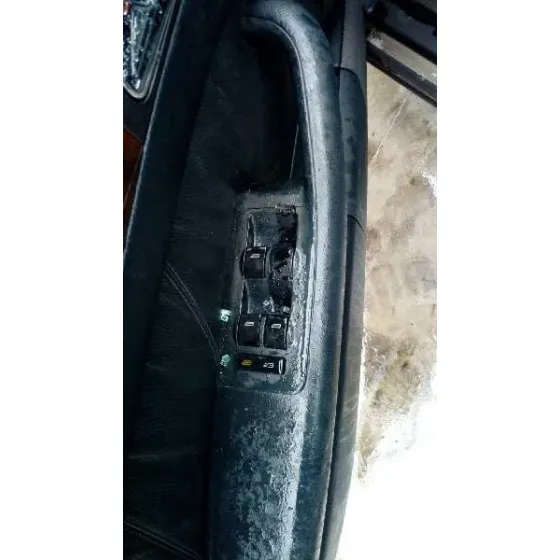 AUDI A6 BERLINA (4B2) '2000 2.5 TDI AZUL/CALCINADO