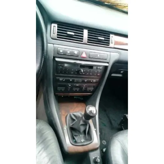AUDI A6 BERLINA (4B2) '2000 2.5 TDI AZUL/CALCINADO