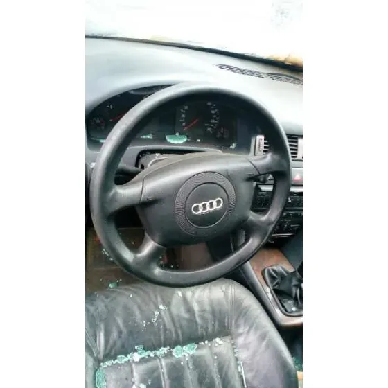 AUDI A6 BERLINA (4B2) '2000 2.5 TDI AZUL/CALCINADO