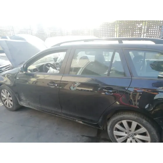 VOLKSWAGEN GOLF VI VARIANT (AJ5) '2012 1.6 TDI DPF NEGRO