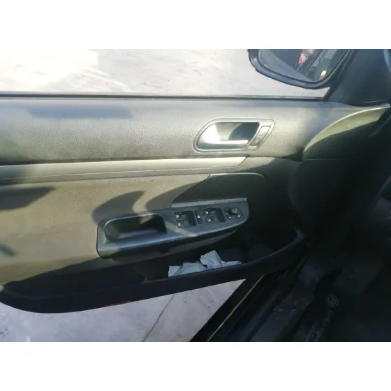 VOLKSWAGEN GOLF VI VARIANT (AJ5) '2012 1.6 TDI DPF NEGRO