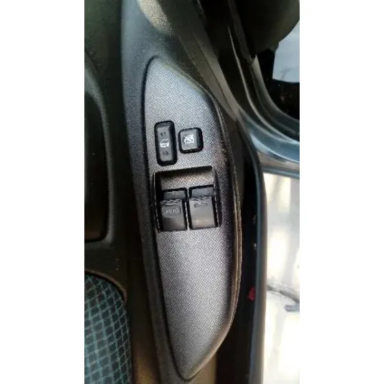 TOYOTA YARIS (NCP1/NLP1/SCP1) '2006 1.4 D-4D EXPO GRIS