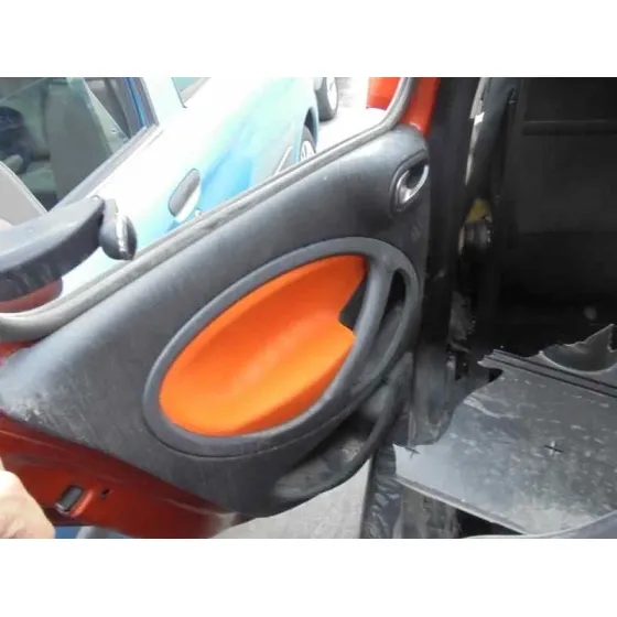 SMART FORFOUR '2014 BASIS (66KW) (453.044) NARANJA/GRIS