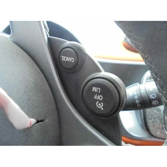 SMART FORFOUR '2014 BASIS (66KW) (453.044) NARANJA/GRIS