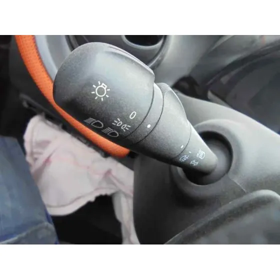SMART FORFOUR '2014 BASIS (66KW) (453.044) NARANJA/GRIS