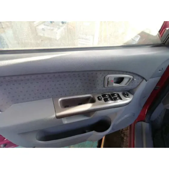 KIA CARENS '2003 2.0 TURBODIESEL CAT ROJO