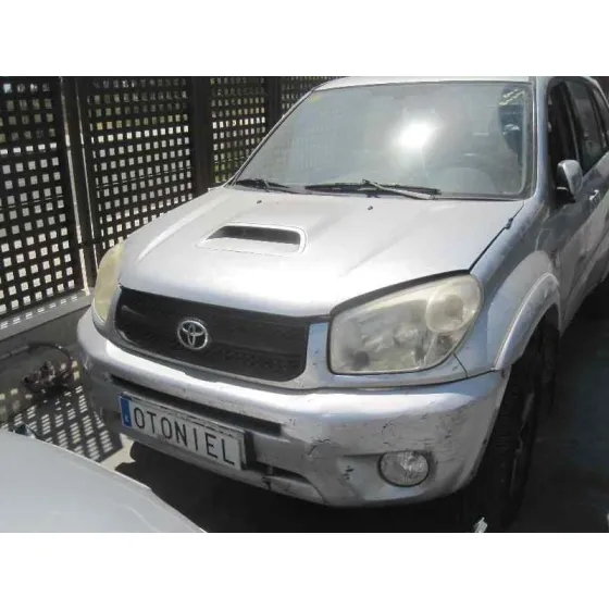 TOYOTA RAV 4 (A2) '2004 2.0 D-4D EXECUTIVE 4X4 (2003->) PLATA