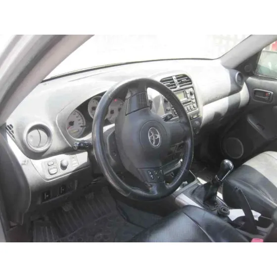 TOYOTA RAV 4 (A2) '2004 2.0 D-4D EXECUTIVE 4X4 (2003->) PLATA