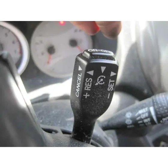 TOYOTA RAV 4 (A2) '2004 2.0 D-4D EXECUTIVE 4X4 (2003->) PLATA