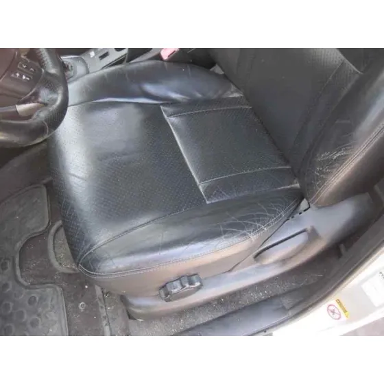 TOYOTA RAV 4 (A2) '2004 2.0 D-4D EXECUTIVE 4X4 (2003->) PLATA
