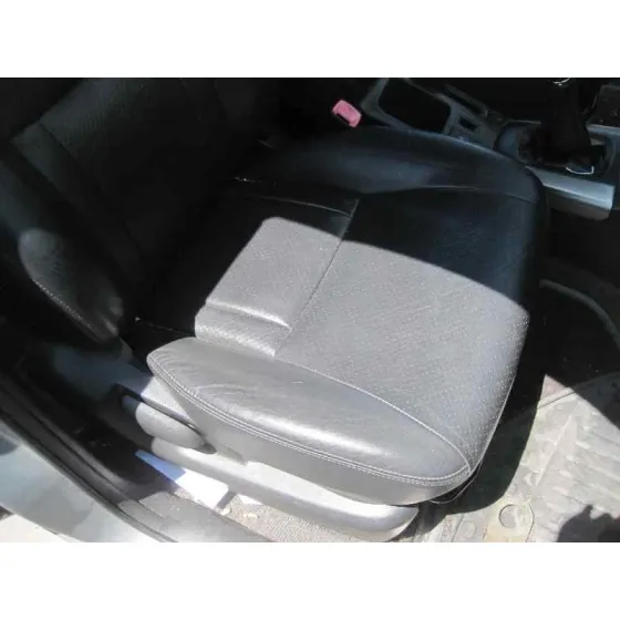 TOYOTA RAV 4 (A2) '2004 2.0 D-4D EXECUTIVE 4X4 (2003->) PLATA