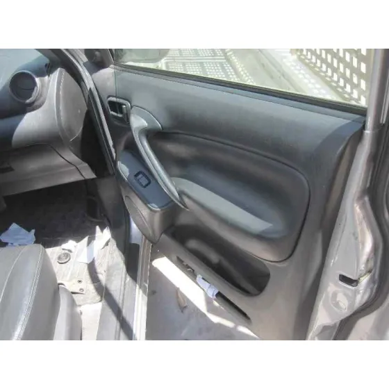 TOYOTA RAV 4 (A2) '2004 2.0 D-4D EXECUTIVE 4X4 (2003->) PLATA