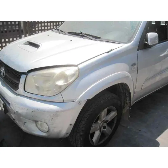 TOYOTA RAV 4 (A2) '2004 2.0 D-4D EXECUTIVE 4X4 (2003->) PLATA