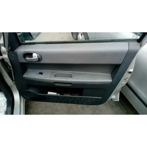 MITSUBISHI COLT BERLINA 5 (Z30A) '2006 1.3 ATLANTIS PLATA