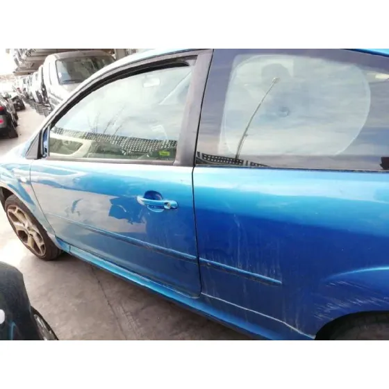 FORD FOCUS BERLINA (CAP) '2005 TREND AZUL