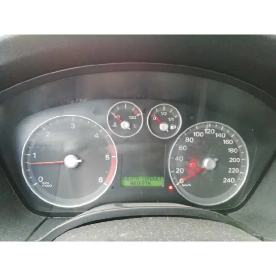 FORD FOCUS BERLINA (CAP) '2007 AMBIENTE (D) AZUL
