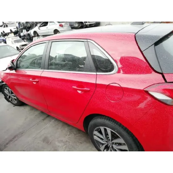 HYUNDAI I30 (PD) '2017 1.4 TGDI CAT ROJO