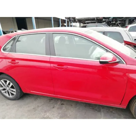 HYUNDAI I30 (PD) '2017 1.4 TGDI CAT ROJO