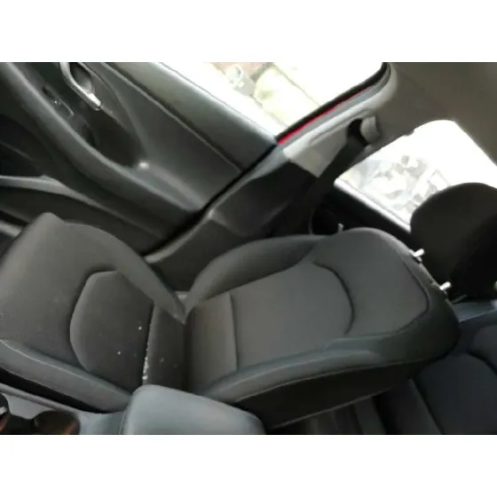 HYUNDAI I30 (PD) '2017 1.4 TGDI CAT ROJO