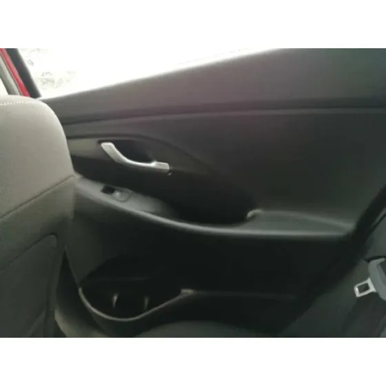 HYUNDAI I30 (PD) '2017 1.4 TGDI CAT ROJO