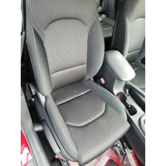HYUNDAI I30 (PD) '2017 1.4 TGDI CAT ROJO