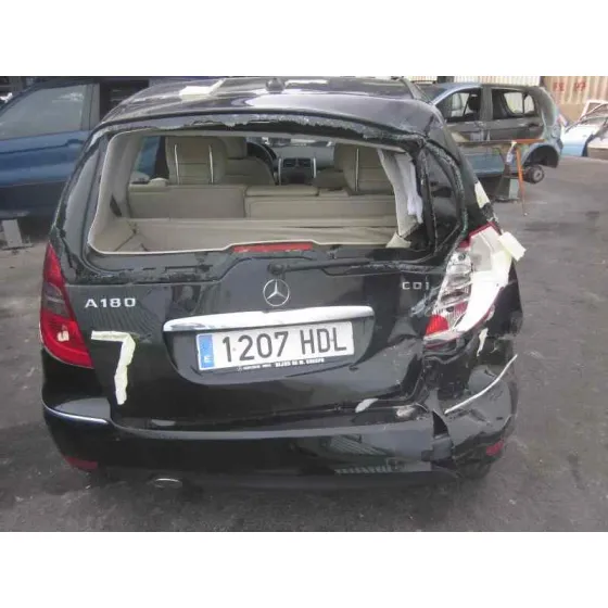 MERCEDES CLASE A (W169) '2011 A 180 CDI (169.007) NEGRO