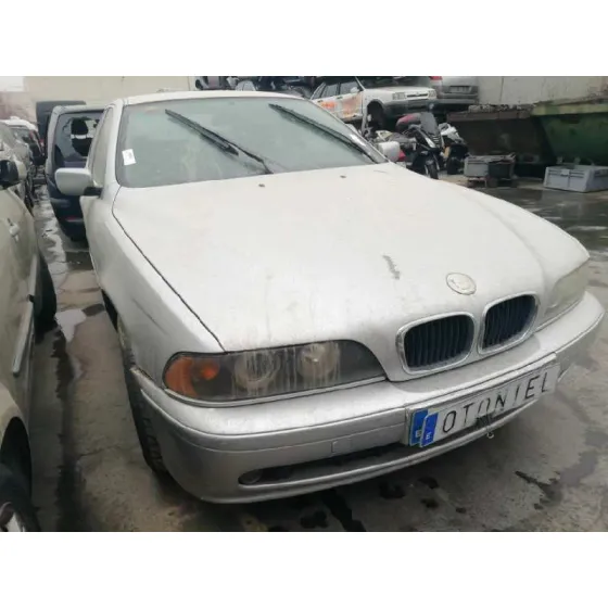 BMW SERIE 5 BERLINA (E39) '2001 530I GRISº