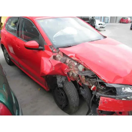 VOLKSWAGEN POLO (6R1) '2009 ADVANCE ROJO