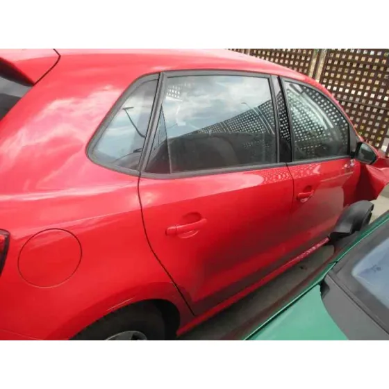 VOLKSWAGEN POLO (6R1) '2009 ADVANCE ROJO
