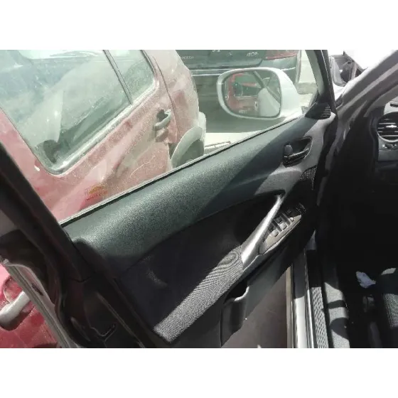 LEXUS IS200 (DS2/IS2) '2006 2.2 D-CAT GRIS PLATA