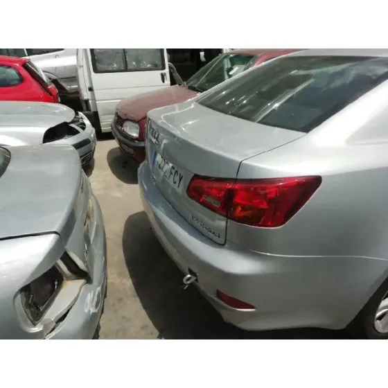 LEXUS IS200 (DS2/IS2) '2006 2.2 D-CAT GRIS PLATA