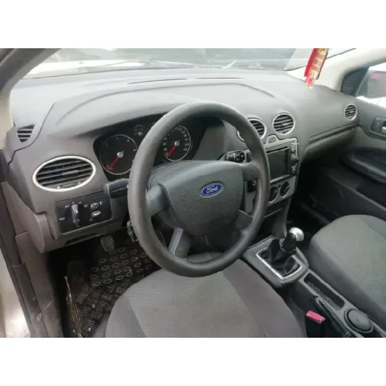 FORD FOCUS BERLINA (CAP) '2004 1.6 TDCI CAT GRIS