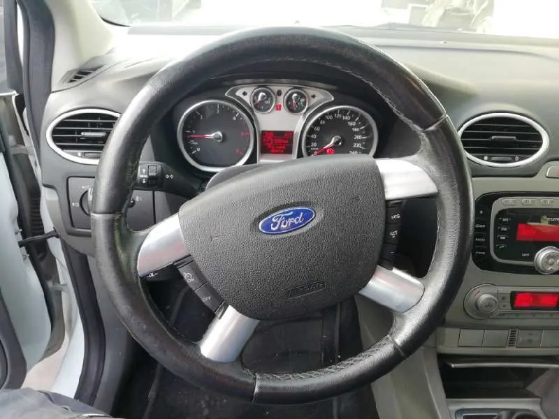 FORD FOCUS LIM. (CB4) FORD FOCUS LIM. (CB4) '2010 TREND BLANCO 2007